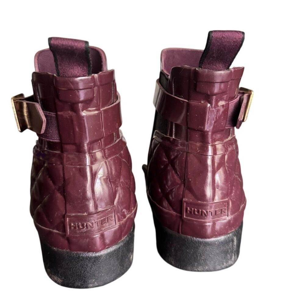 HUNTER Chelsea Womens Burgundy Rain Ankle Boots Glossy Quilted Size 8 - Picture 3 of 8